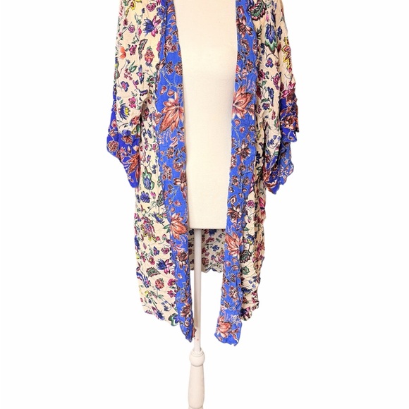 Democracy Floral Kimono with Pink and Blue S-2xl - Picture 2 of 7